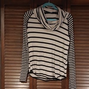 Cowl neck long sleeve shirt